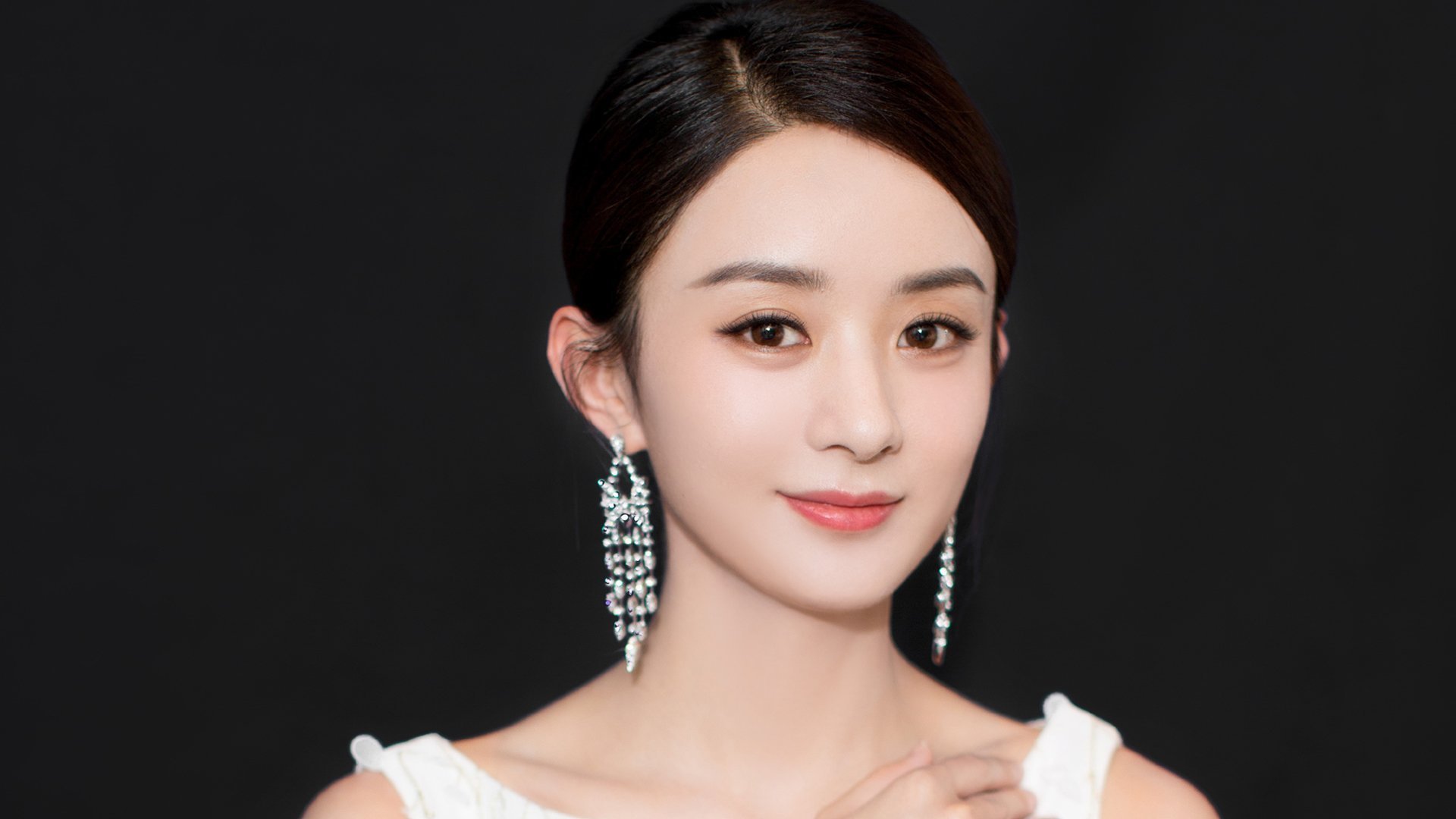 _运动员街头即兴表演：青春力量焕发_，运动员街拍