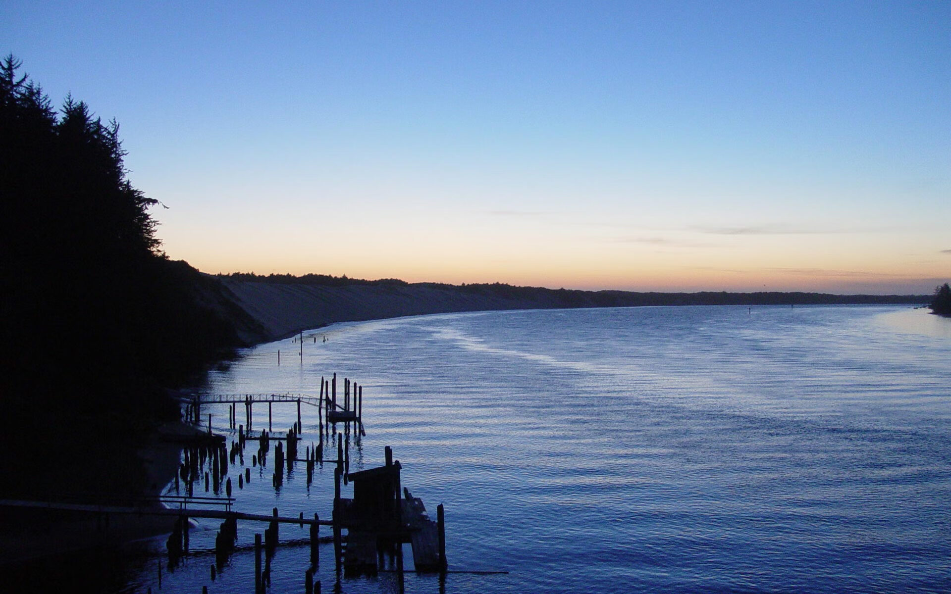 福建鲟龙比赛经验不断积累，计算机网络从逻辑功能上看是由什么和什么组成的