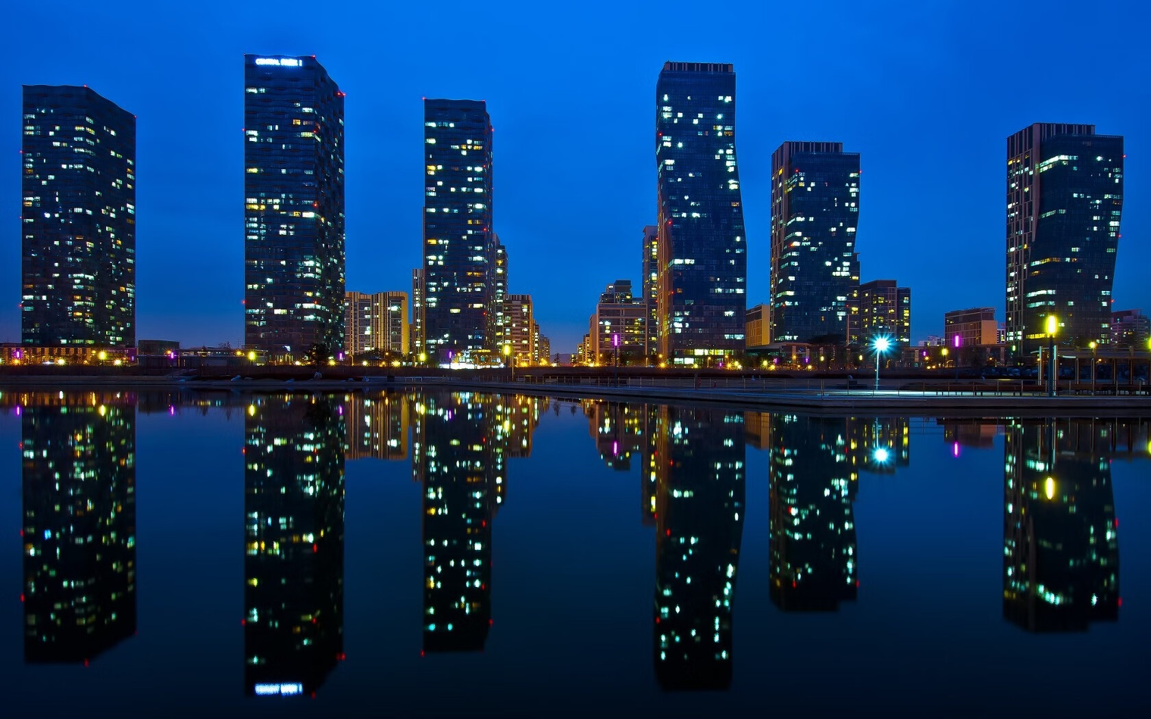 东亚杯中国女足战平 球员表现受到肯定，中国女足东京召开赛前发布会