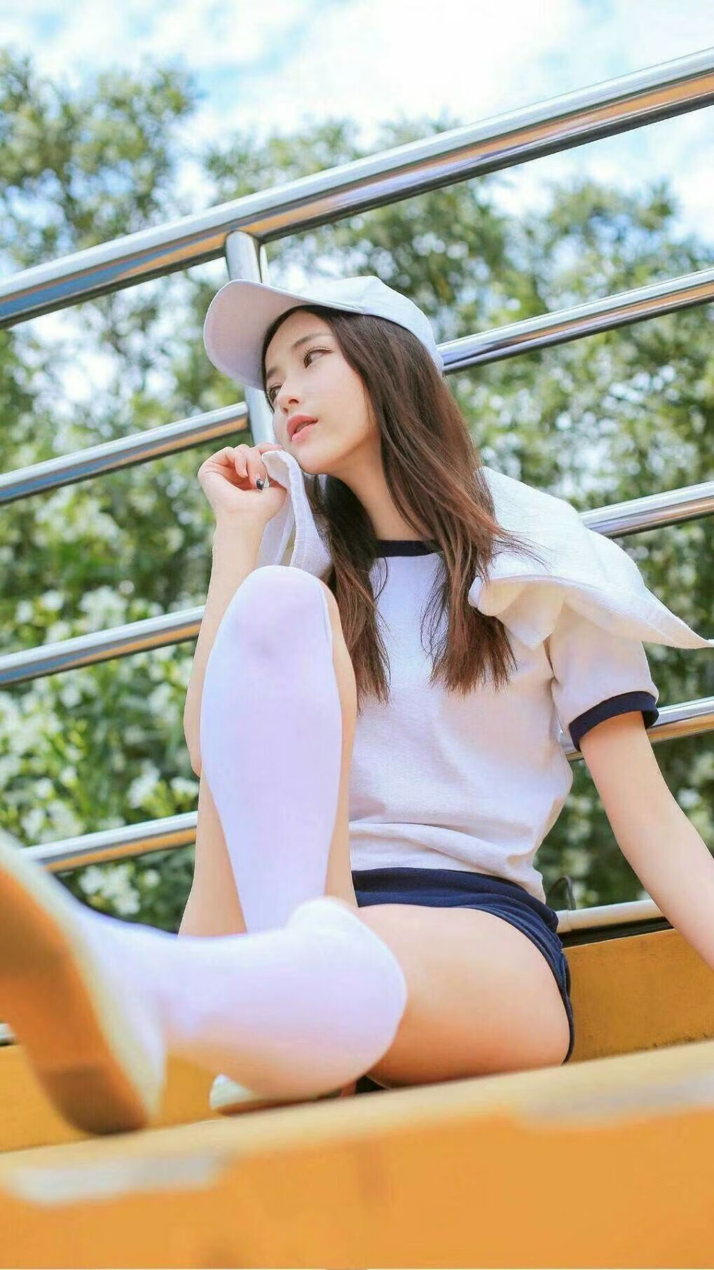 鹈鹕球迷自制应援短片获官方转发，鹈鹕球衣赞助商